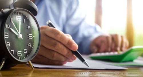 Cum sa iti gestionezi mai bine timpul la birou - metode eficiente 