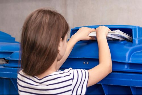Reciclarea hartiei: avantaje si cum reducem consumul de hartie
