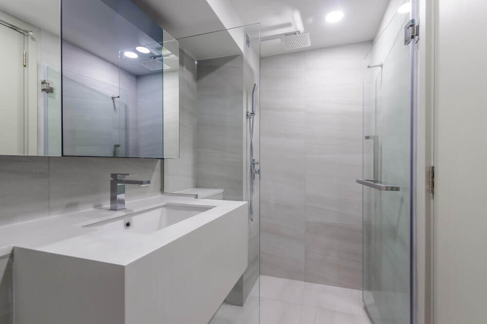 Cu ce se curata siliconul de pe faianta si de pe alte suprafete - Office Direct