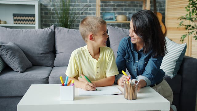 Activitati de scriere cu copilul - Office Direct